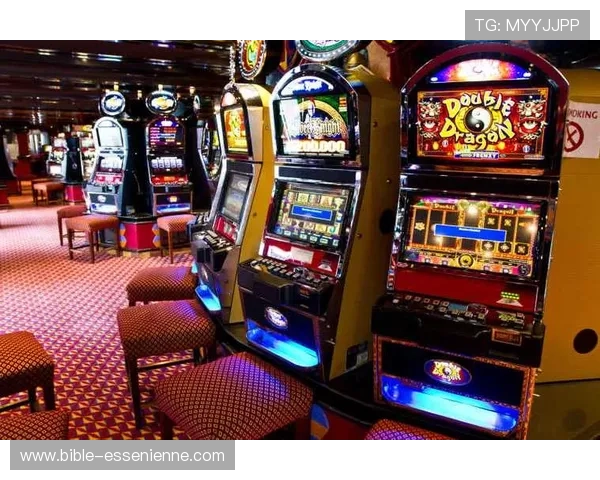 分析老虎机图案的数量对游戏玩法和中奖概率的影响